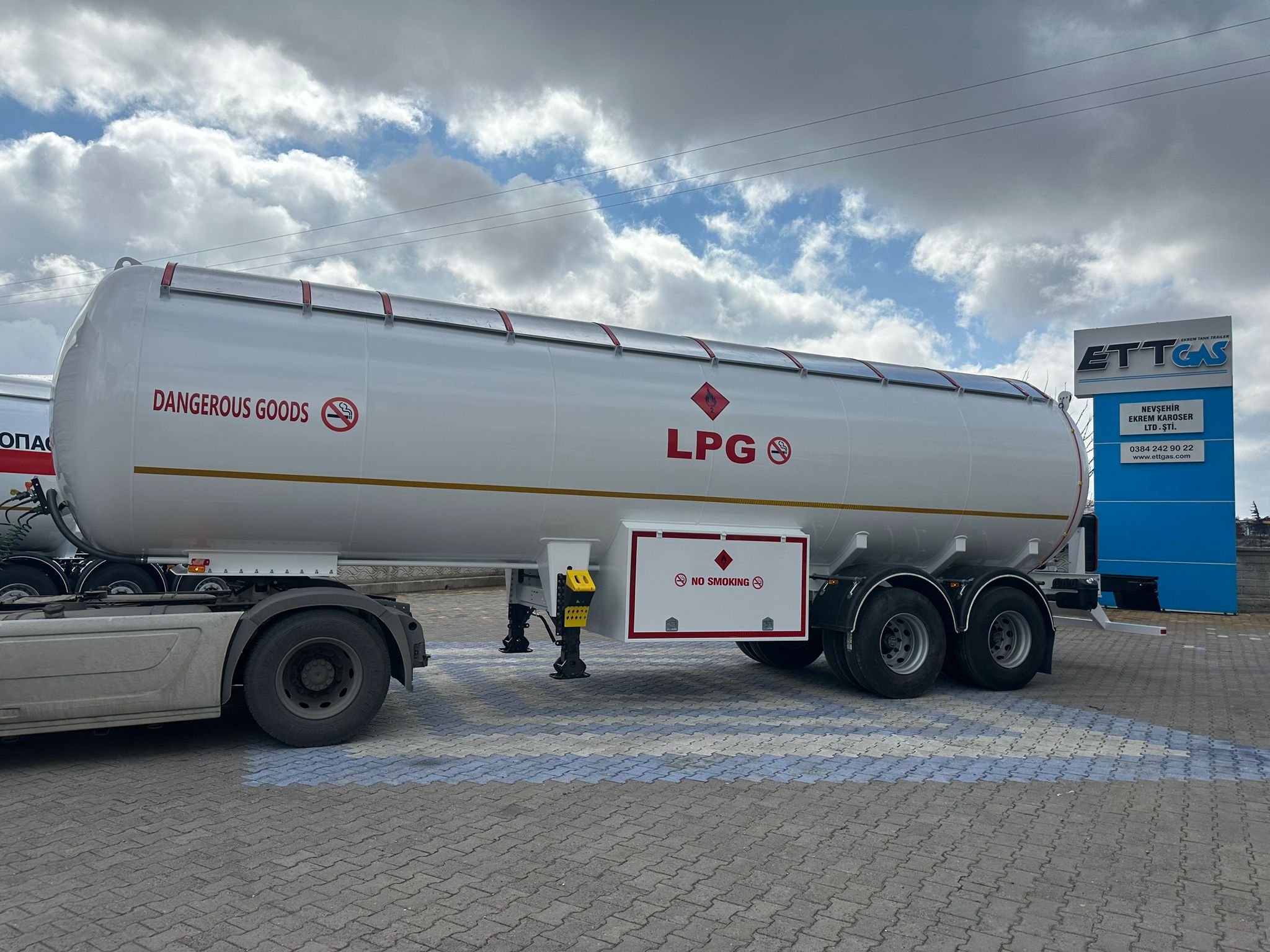 We delivered 43 m3 LPG Trailer